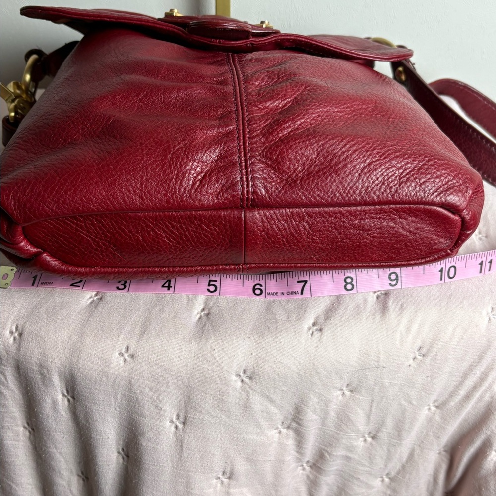 B. Makowsky Red Pebbled Leather Shoulder Bag Hobo Purse Gold Hardware - Picture 9 of 10